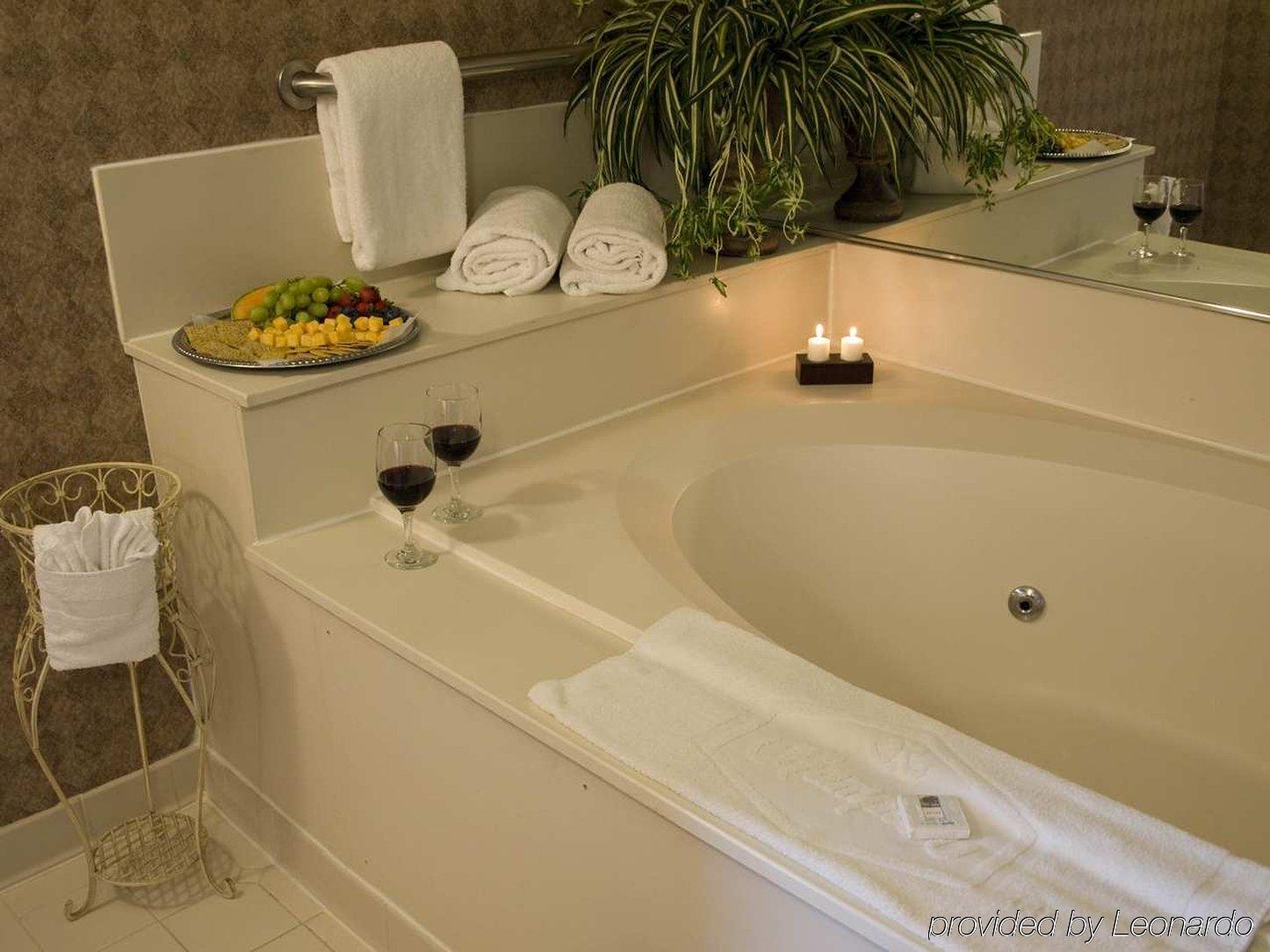 Hampton Hotel 3*