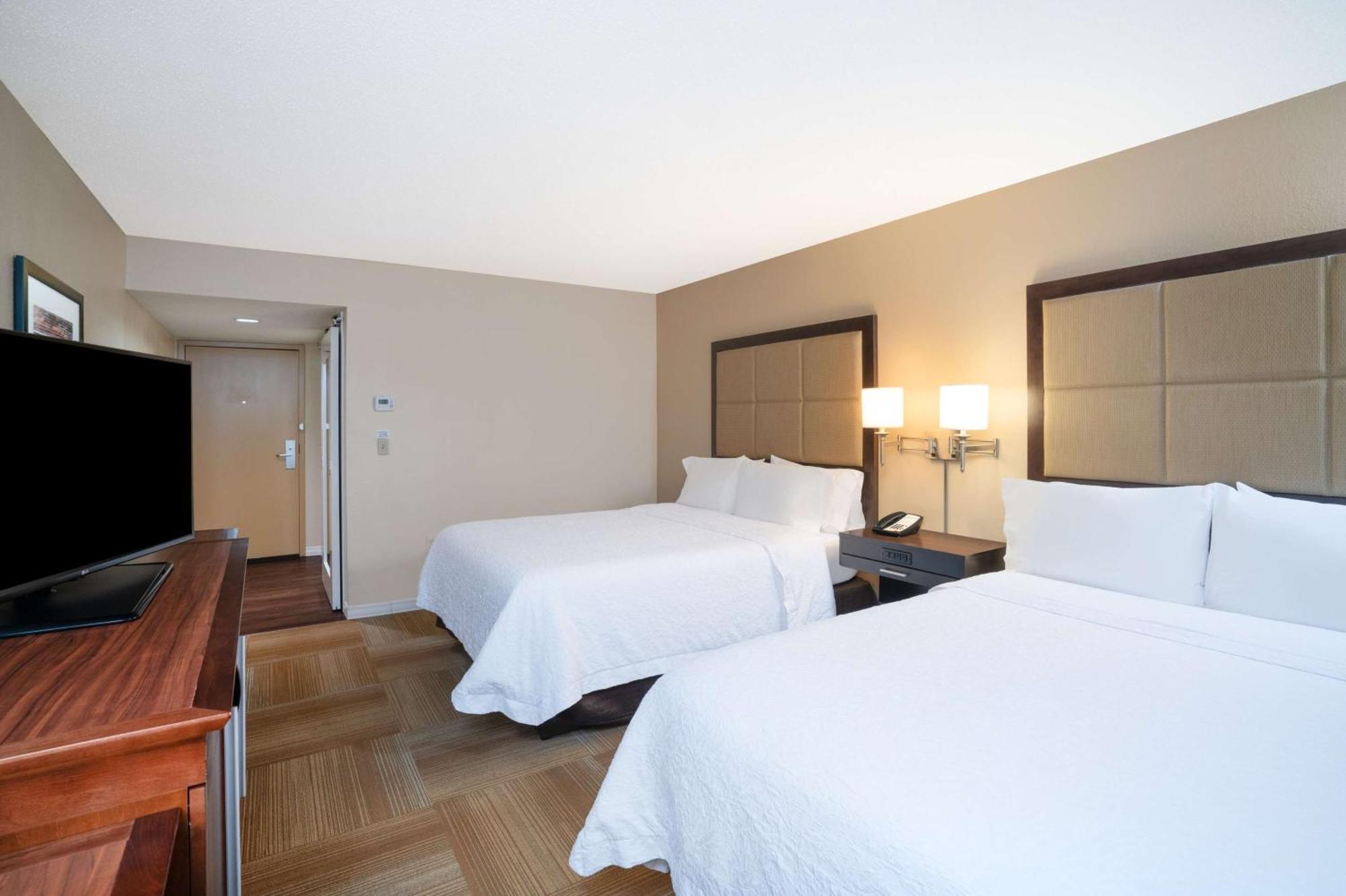Hampton Hotel 3*