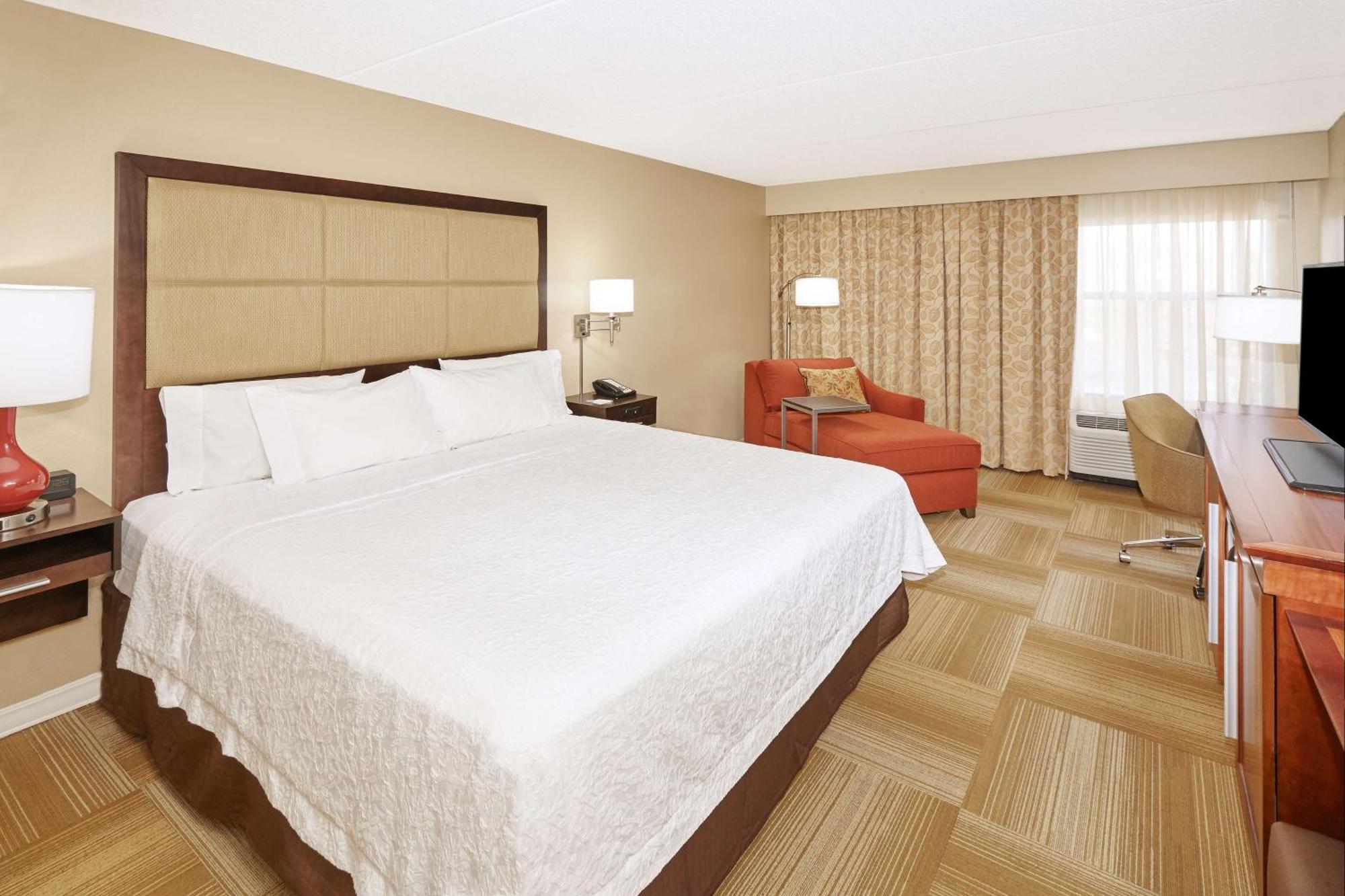 Hotel Hampton 3*