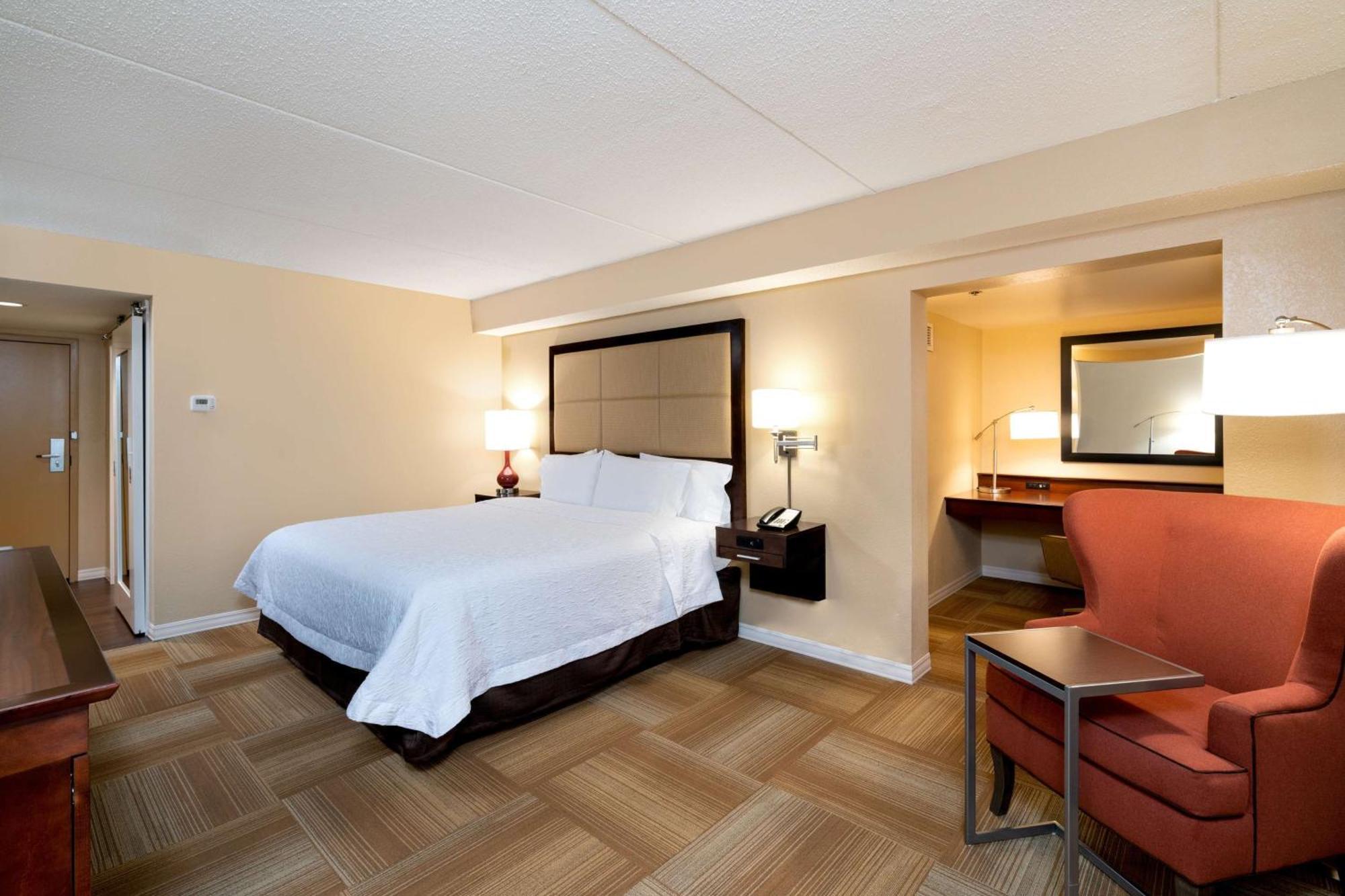 Hotel Hampton 3*